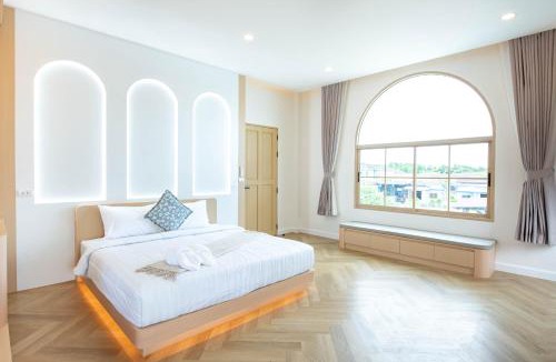 Nong Prue Villa | Brown Empire Pool Villa Pattaya