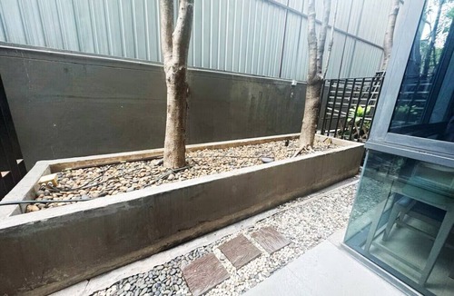 Khlong Tan Condo | BTS Thong Lor Low-rise Condo City Center