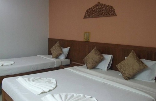 Chomphu Hotel | Butnamtong Hotel