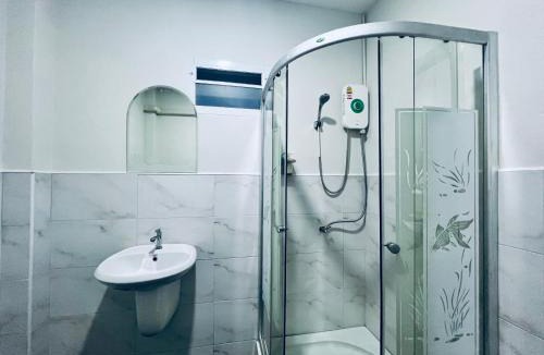 Lom Sak Hotel | C-Code Resort