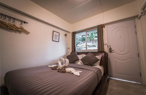 Sao Chingcha House | Canal View Lo-ha guest house, Contactless Check-in