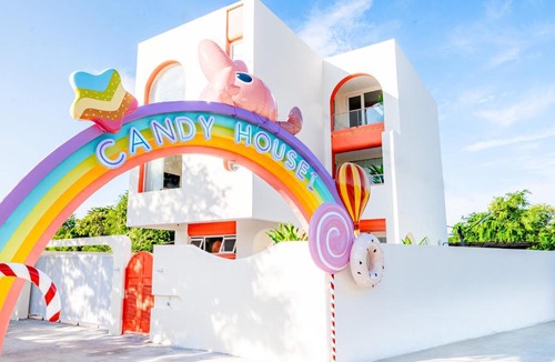 Nong Chaeng Villa | Candy House Private Pool Villa & KTV