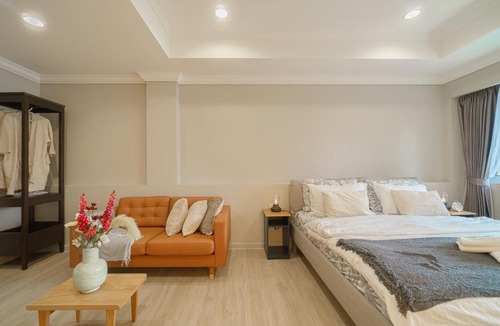 Silom Hotel | Casa Amor