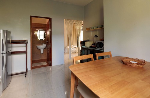 Thong Sala House | Casa Eden Thong Sala Center 2BR 4K TV AC