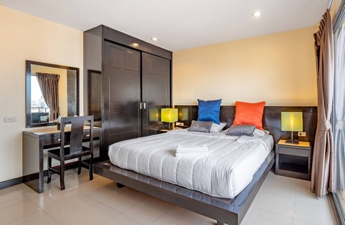 South Pattaya Hotel | Central Pattaya, close to 3 major leisure areas.The real center of the universe