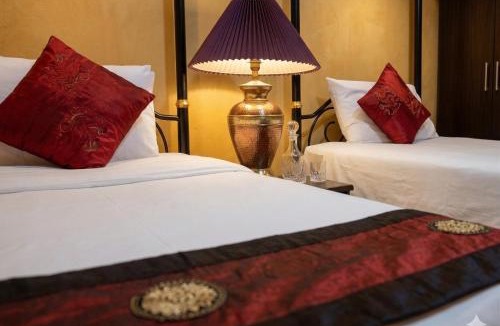Bang Rak Hotel | Chaba silom