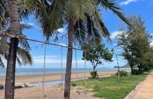 Pak Nam Pran House | Chai Patchara Resort