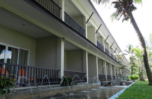Khlong Khut Hotel | Chaolao Tosang Beach Hotel