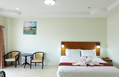 Chai Nat Hotel | Chaophayathara Riverside Hotel