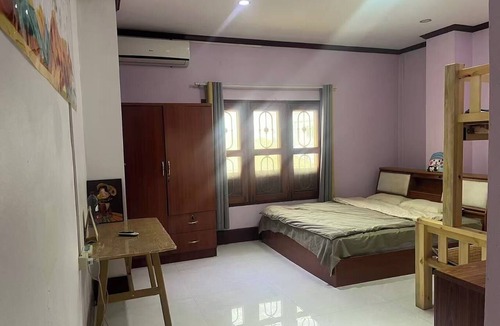 Vientiane Bed & Breakfast | Charming 8-bedroom bed & breakfast with AC in Vientiane Capital