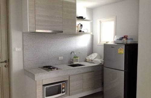 Khao Tao Condo | Chelona 1BR Pool View