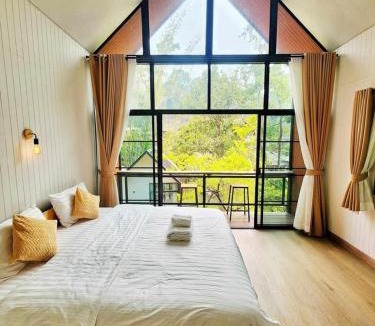 Doi Saket Ski Chalet | Chertarn Homestay