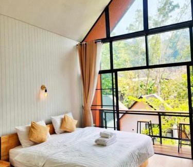 Doi Saket Ski Chalet | Chertarn Homestay