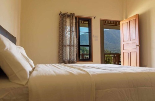 Mae On Bed & Breakfast | Chiang Mai Resort Getaway Deluxe Room