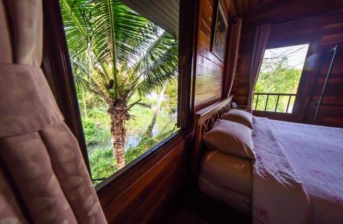 Tha Kham House | Chuenwaree Riverside Stay