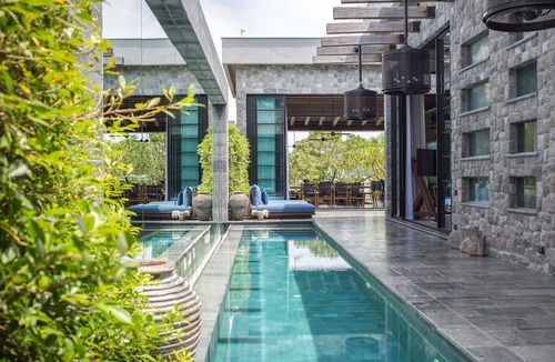 Mae Nam Villa | Clay Beach Beachfront Villa 2 - Courtyard 3 Bedrooms