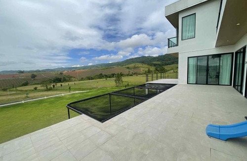 Khaem Son Villa | Cloud N Wind Khao Kho Thailand