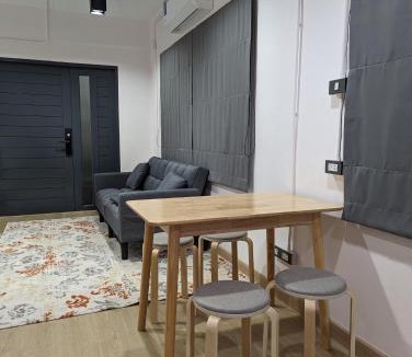 Khlong Ton Sai House | Cloud9 Hometel - Entire House 3BR 170m to BTS Private Quiet & Comfy