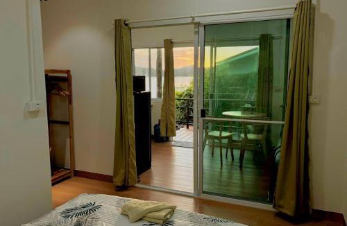 Chaloklum House | Colibri Beach Resort