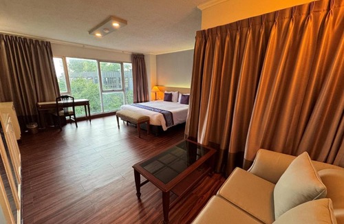 Yan Nawa Hotel | Collection O The Step Sathorn