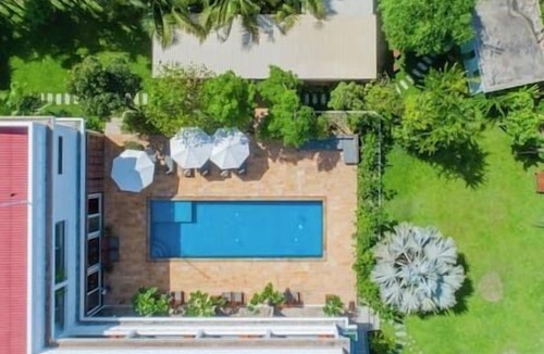 Siem Reap Villa | Colonial Estate, 12BR, Sleeps up to 32