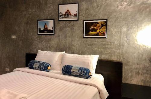 Pa Maet Hotel | Come Moon Loft Hotel