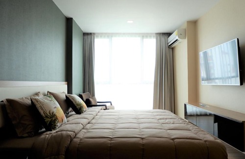 Ekkamai Apartment | Comfort&Cozy in the middle of city / BTS Ekamai