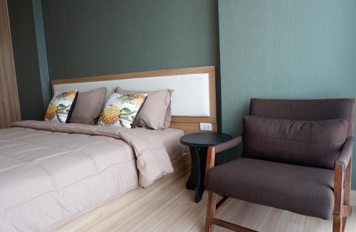 Ekkamai Apartment | Comfort&Cozy in the middle of city / BTS Ekamai