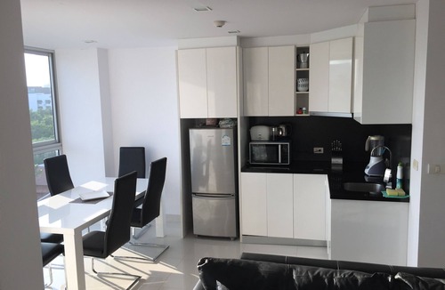 Nong Prue Apartment | Comfortable and stylish apartment on Pratumnak for family with children.