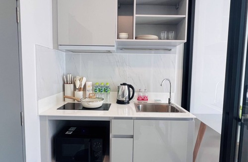 Chang Phueak Apartment | Cozy 1-bedroom apartment with AC, WiFi in charming Chiang Mai