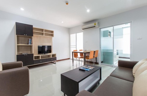 Ekkamai Apartment | Cozy Apt 2BedR 2BathR Sukhumvit BTS Ekkamai