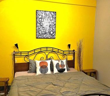 Chakkrawat Hostel | Cozy Gallery Studio at Chinatown