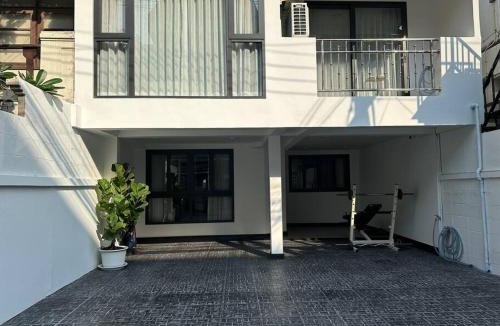 Chom Phon House | Cozy home @ Chatcuchak/中文服务