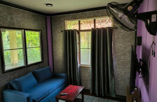 Thong Krut Apartment | Cozy house near the sea