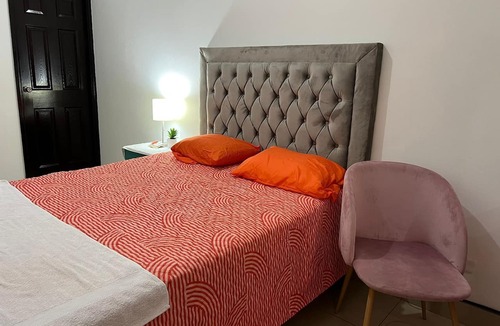 Leon Apartment | cozy lovely white new house 2 minutes to the mall and gas station