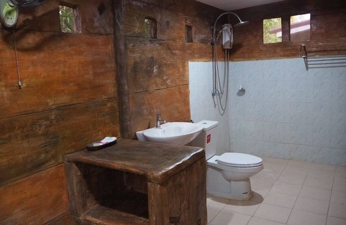 Wang Pong Hotel | Cozy Resort