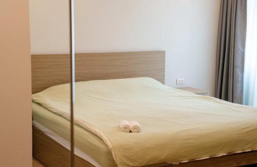 Chang Phueak Apartment | Cozy Studio in Jed Yod Nimman Steps to Convenience Store