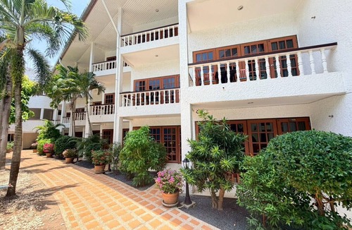 Patong Condo | Cozy Suite on second floor with Pool View