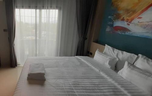 Phan Thong Hostel | D5 Gold Hotel สาขาหนองกะขะ