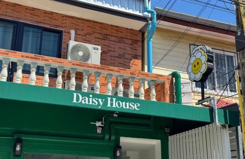South Pattaya Hostel | Daisy house pattaya