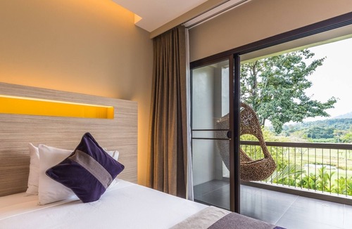 Thap Sai Resort | Deluxe Mountain View Room