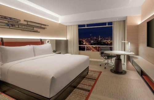 Ploenchit Hotel | DoubleTree by Hilton Bangkok Ploenchit