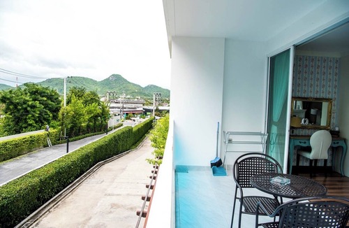 Khao Takiab Apartment | E205 Cozy 1-bedroom apartment pleasant with Kidclub near Beach