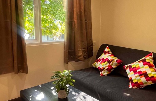 Embassy District House | EAIN WORKplusSTAY