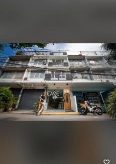 Yan Nawa Hostel | Ease at Sathorn Hostel and Coworking Space