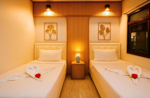 Baan Tai Hostel | Eclipse Hostel and Bar