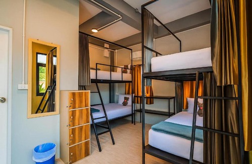 Baan Tai Hostel | Eclipse Hostel and Bar