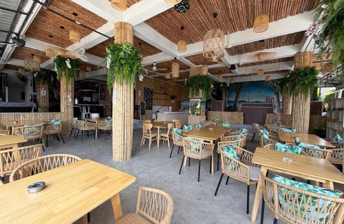 Baan Tai Hostel | Eclipse Hostel and Bar