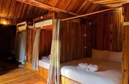 Nong Khiaw Hostel | Eco Farm Stay & Hostel