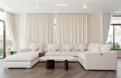 Huai Yai House | Emmarin Villa Pattaya